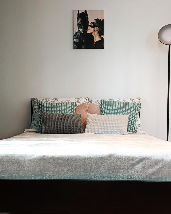 Duzy Prywatny Pokoj Blisko Starego Miasta. Pokoj 7 Varşova Dış mekan fotoğraf